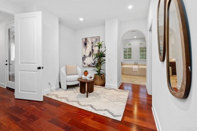 7667 Circulo Sequoia, Carlsbad, CA 92009