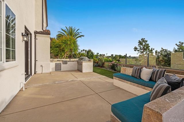 7667 Circulo Sequoia, Carlsbad, CA 92009