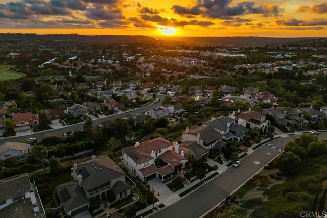 7667 Circulo Sequoia, Carlsbad, CA 92009