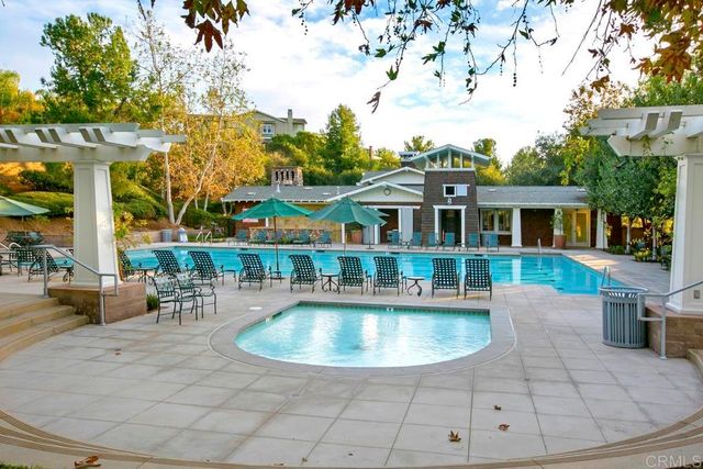 7667 Circulo Sequoia, Carlsbad, CA 92009