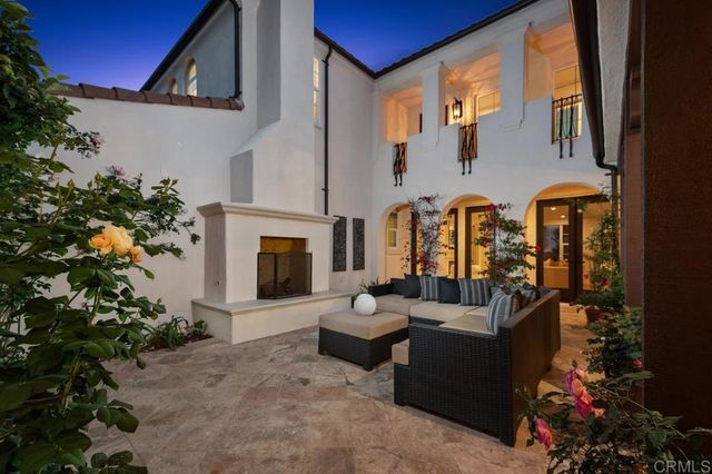 7667 Circulo Sequoia, Carlsbad, CA 92009