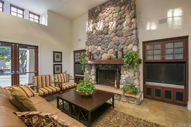 7667 Circulo Sequoia, Carlsbad, CA 92009