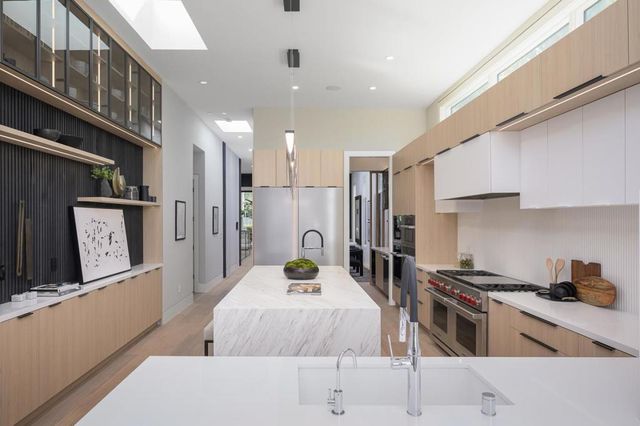 1027 Waverley Street, Palo Alto, CA 94301