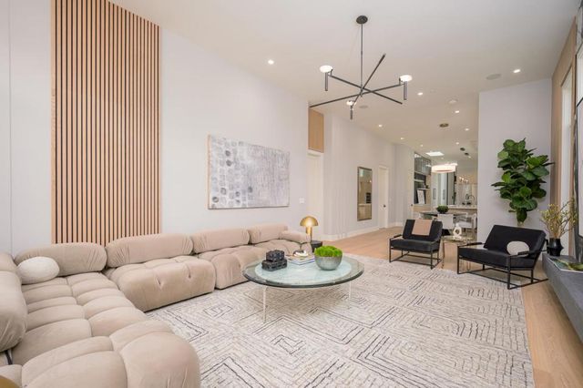 1027 Waverley Street, Palo Alto, CA 94301