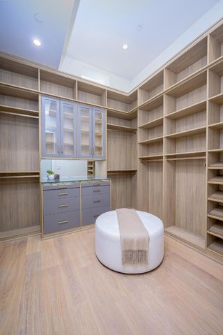 1027 Waverley Street, Palo Alto, CA 94301