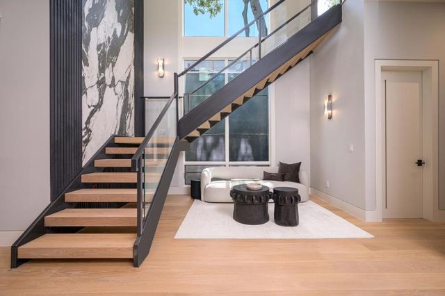 1027 Waverley Street, Palo Alto, CA 94301