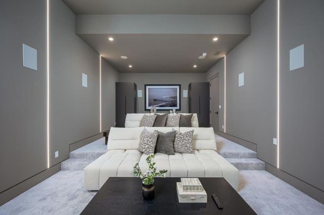 1027 Waverley Street, Palo Alto, CA 94301