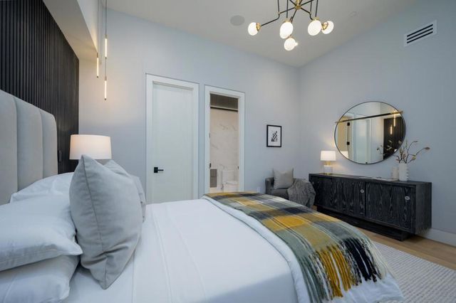 1027 Waverley Street, Palo Alto, CA 94301