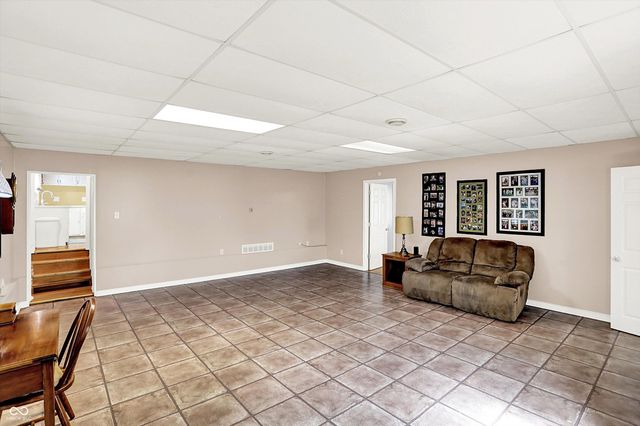 1115 Bethel Avenue, Beech Grove, IN 46107