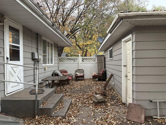 812 8th Avenue SE, Saint Cloud, MN 56304