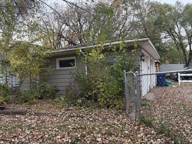 812 8th Avenue SE, Saint Cloud, MN 56304