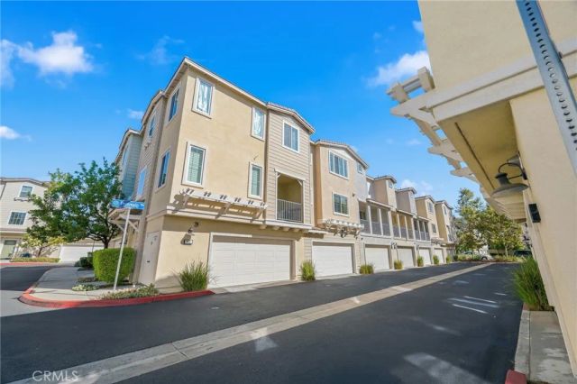 817 Pommelo, Pomona, CA 91767