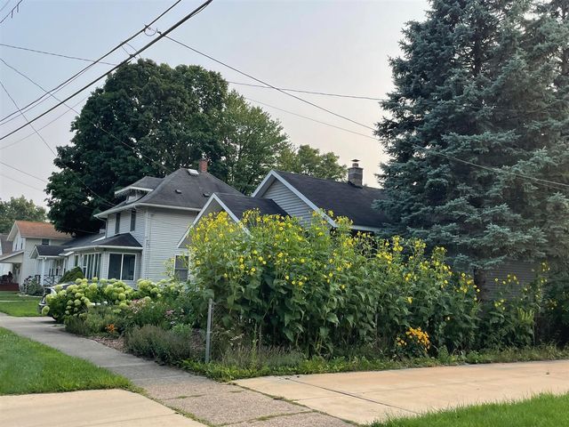 221 Nelson Avenue, Kalamazoo, MI 49006
