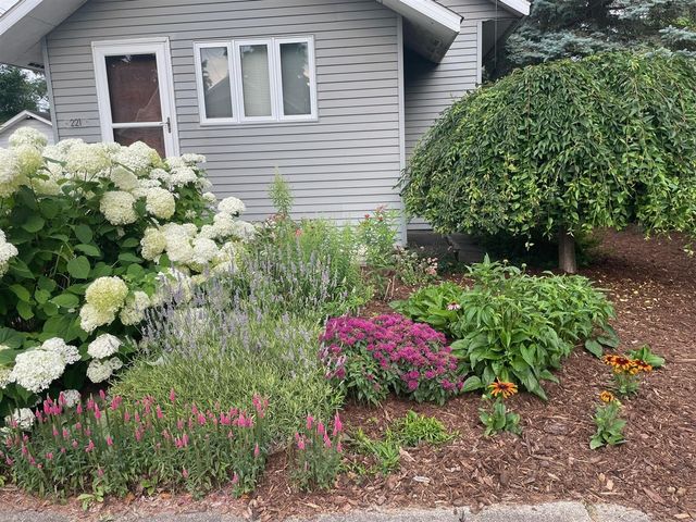 221 Nelson Avenue, Kalamazoo, MI 49006