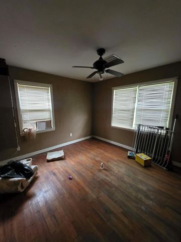 4302 Edison Street, Houston, TX 77009