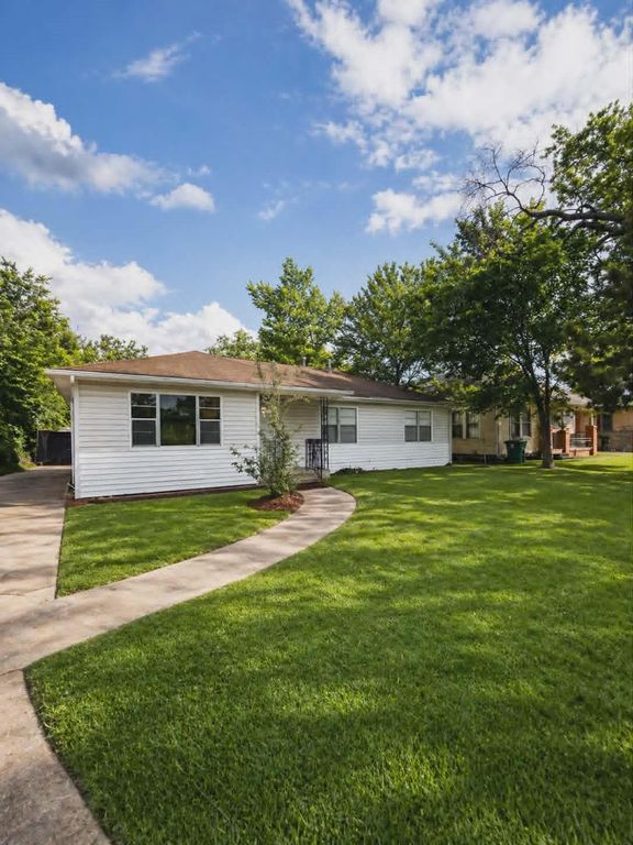 4302 Edison Street, Houston, TX 77009