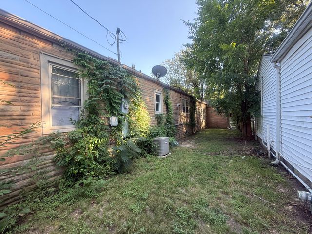 2001 B Street, Paducah, KY 42003