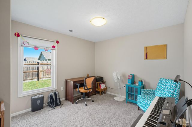 517 Brookmont Drive, Manhattan, KS 66502