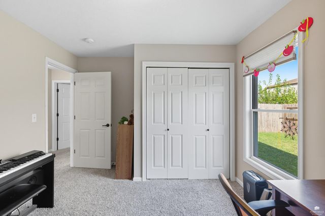 517 Brookmont Drive, Manhattan, KS 66502