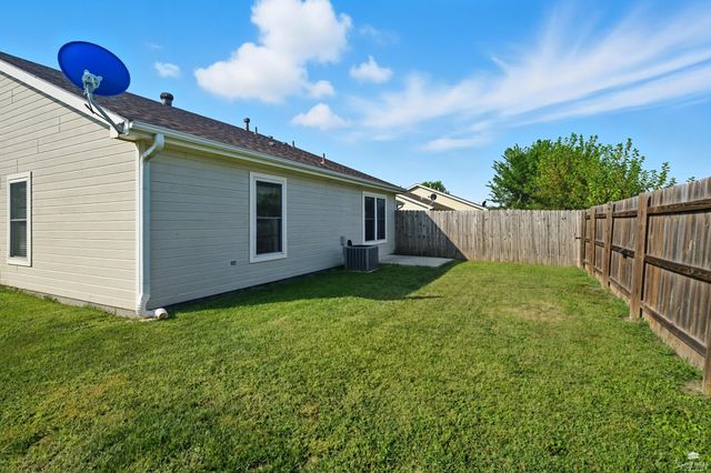 517 Brookmont Drive, Manhattan, KS 66502