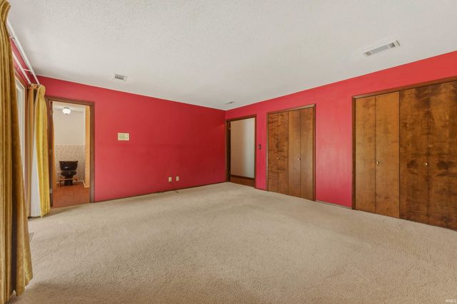 4507 W Peachtree Lane, Muncie, IN 47304