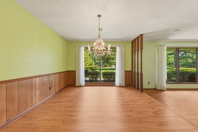 4507 W Peachtree Lane, Muncie, IN 47304