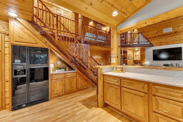 26620 Pine Avenue, Idyllwild, CA 92549