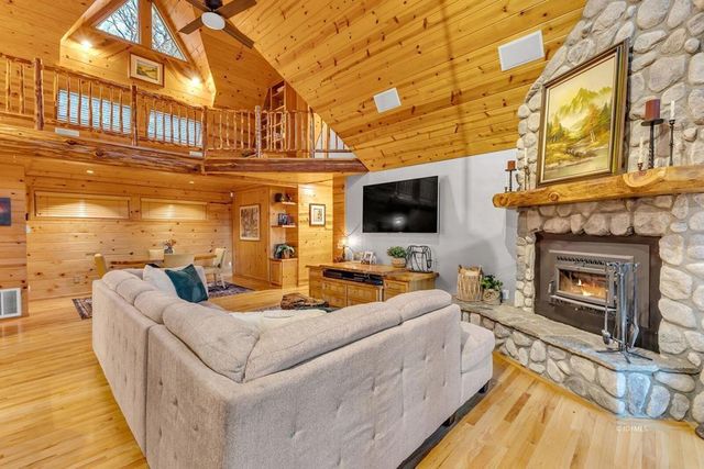 26620 Pine Avenue, Idyllwild, CA 92549