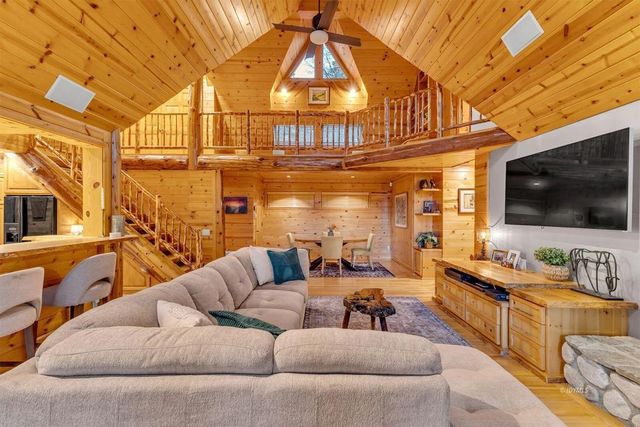 26620 Pine Avenue, Idyllwild, CA 92549