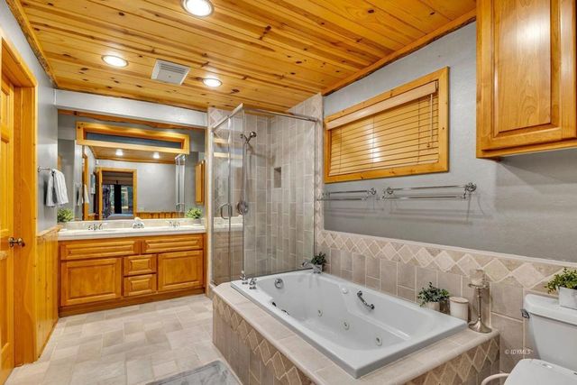 26620 Pine Avenue, Idyllwild, CA 92549