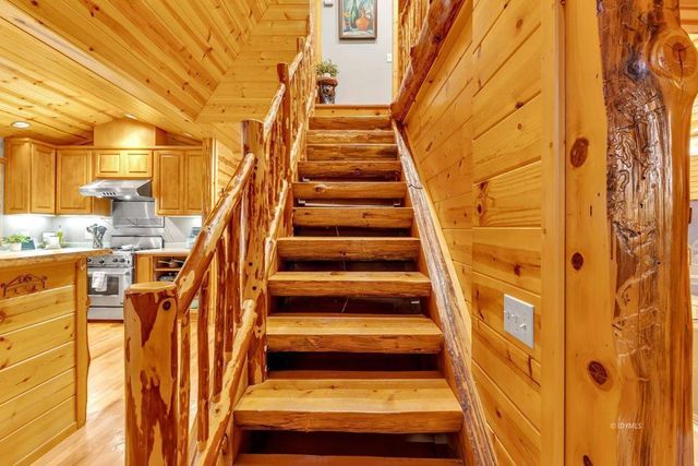 26620 Pine Avenue, Idyllwild, CA 92549