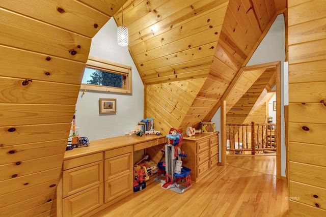 26620 Pine Avenue, Idyllwild, CA 92549