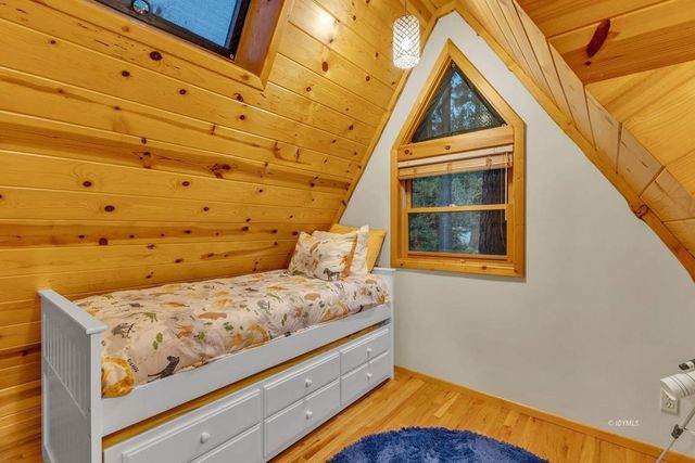 26620 Pine Avenue, Idyllwild, CA 92549