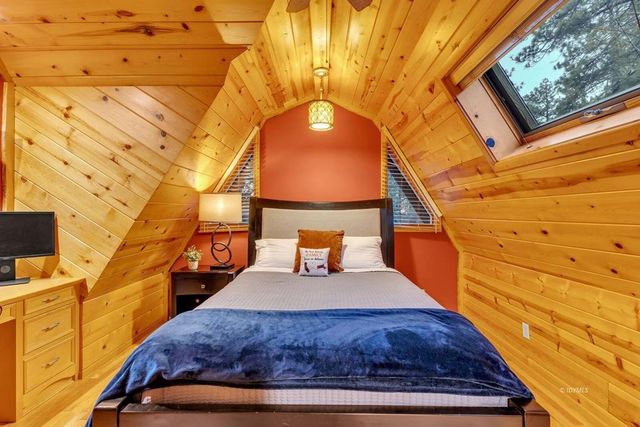 26620 Pine Avenue, Idyllwild, CA 92549