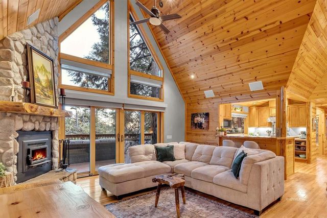 26620 Pine Avenue, Idyllwild, CA 92549