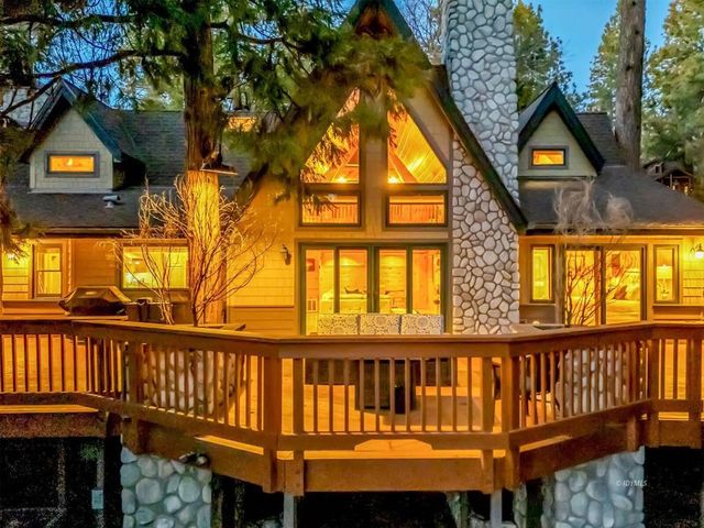 26620 Pine Avenue, Idyllwild, CA 92549