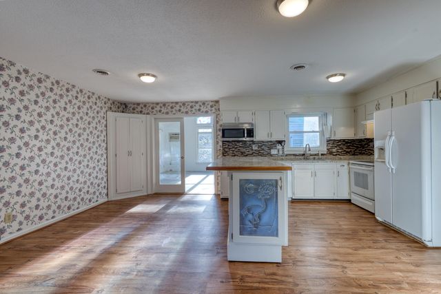 1462 Glencoe Drive, Mount Pleasant, SC 29464