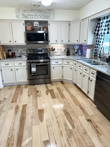 3075 Ky 8, Vanceburg, KY 41179