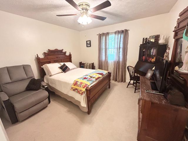 3075 Ky 8, Vanceburg, KY 41179