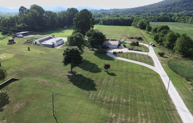 3075 Ky 8, Vanceburg, KY 41179