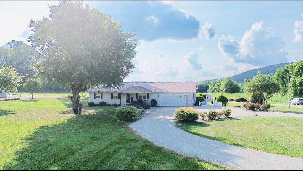 3075 Ky 8, Vanceburg, KY 41179