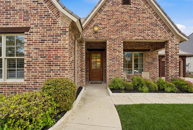 5301 Pradera Court, Benbrook, TX 76126