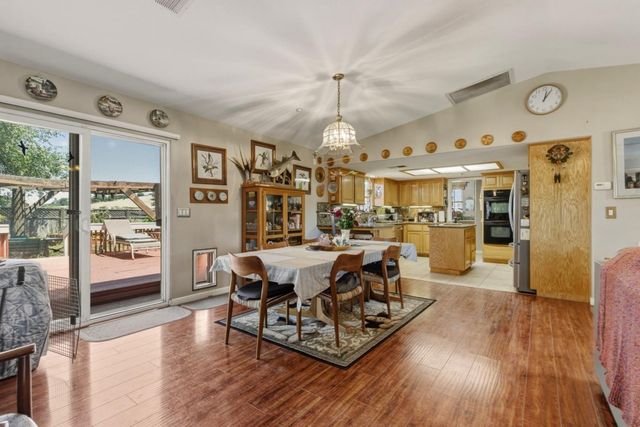 38780 Dinosaur Point Road, Hollister, CA 95023