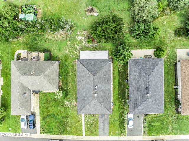 19 Saint David Drive, Toms River, NJ 08757
