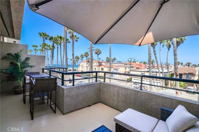 1200 Pacific Coast 327, Huntington Beach, CA 92648