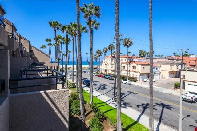1200 Pacific Coast 327, Huntington Beach, CA 92648