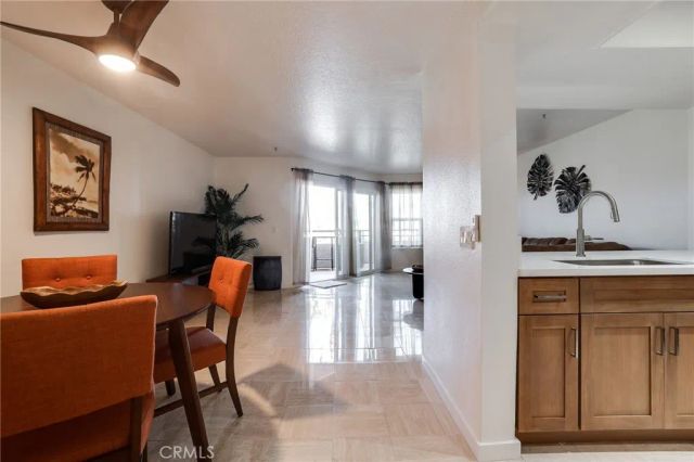 1200 Pacific Coast 327, Huntington Beach, CA 92648