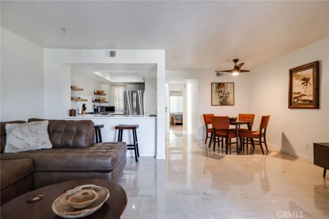 1200 Pacific Coast 327, Huntington Beach, CA 92648