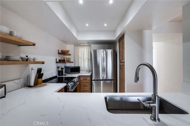 1200 Pacific Coast 327, Huntington Beach, CA 92648