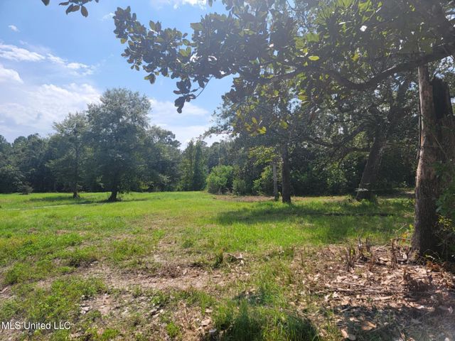 10550 Oneal Road, Gulfport, MS 39503